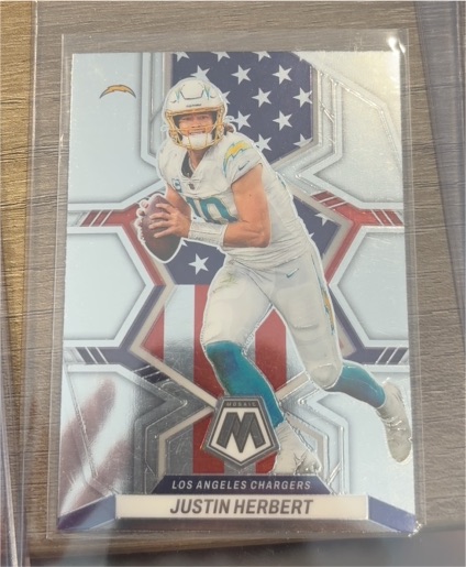 2022 Panini Mosaic #254 Justin Herbert — front