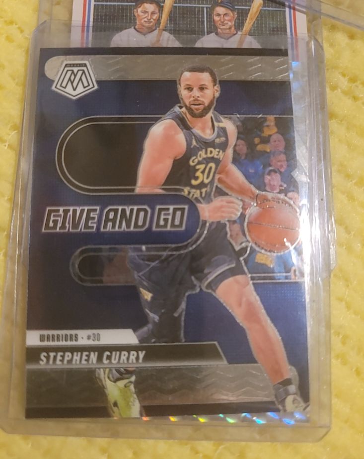 2024-25 Panini Mosaic #9 Stephen Curry Give And Go — front