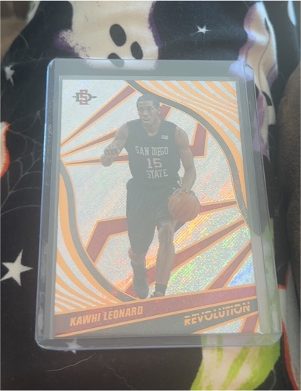 2022 Panini Chronicles Draft Picks #67 Kawhi Leonard Revolution — front