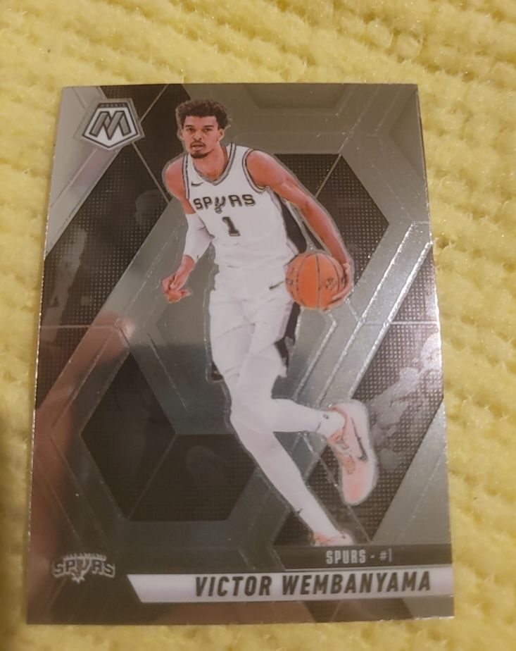 2024-25 Panini Mosaic #31 Victor Wembanyama — front