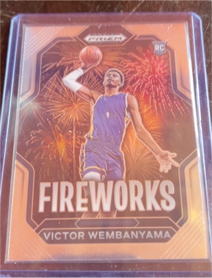 2023-24 Panini Prizm Draft Picks Fireworks #1 Victor Wembanyama — front