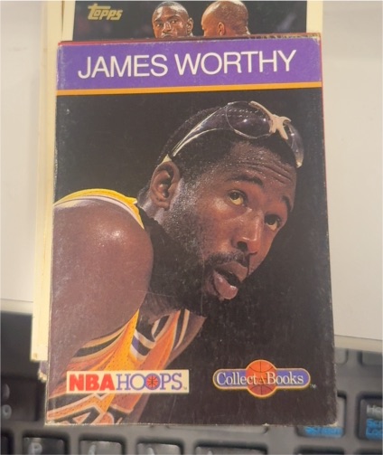 1990 NBA Hoops Collect-A-Books #48 James Worthy — front