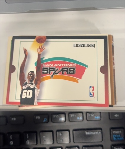 1992-93 SkyBox #305 David Robinson — front