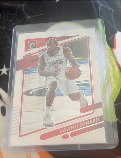 2021-22 Panini Donruss Optic #145 Kawhi Leonard — front