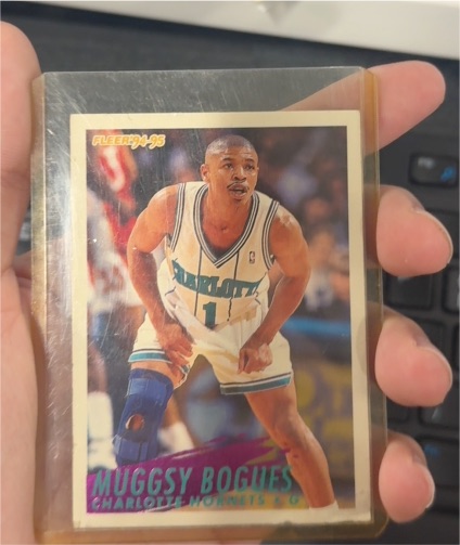 1994-95 Fleer #19 Muggsy Bogues — front