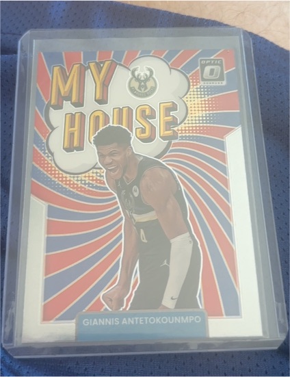 2021-22 Panini Donruss Optic #4 Giannis Antetokounmpo My House — front