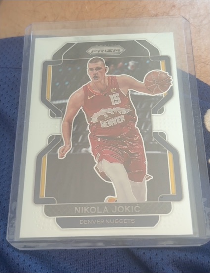 2021-22 Panini Prizm #32 Nikola Jokić — front