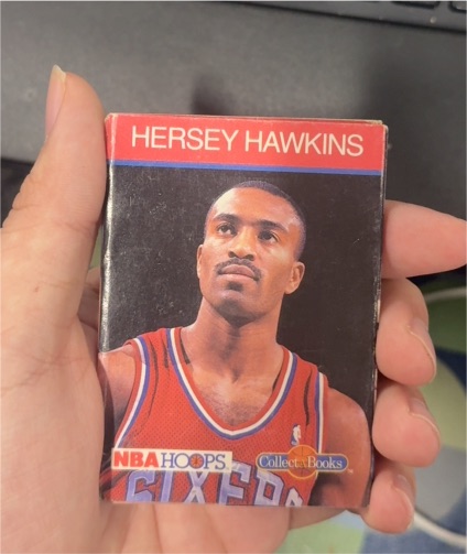 1990-91 NBA Hoops Collect-A-Books #28 Hersey Hawkins — front