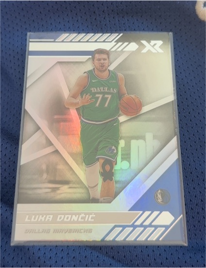 2020-21 Panini Chronicles XR #300 Luka Dončić — front