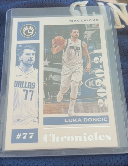 2020-21 Panini Chronicles #77 Luka Dončić — front