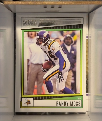 2022 Panini Score #110 Randy Moss Minnesota Vikings — front