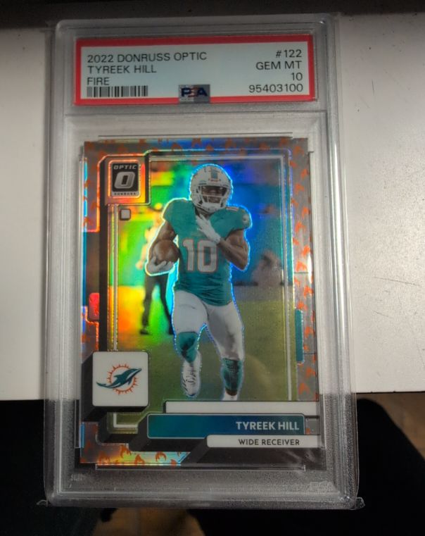 2022 Panini Donruss Optic #122 Tyreek Hill — front