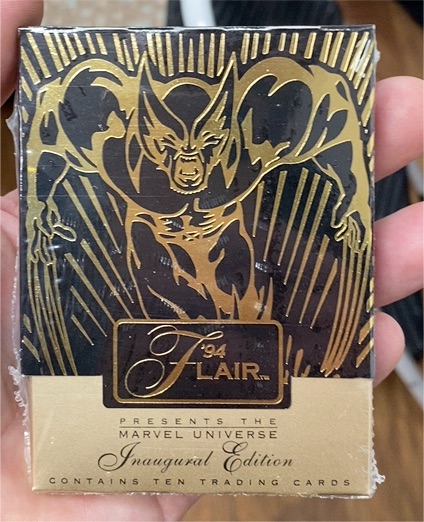 1994 Flair Marvel Universe Inaugural Edition Wolverine — front