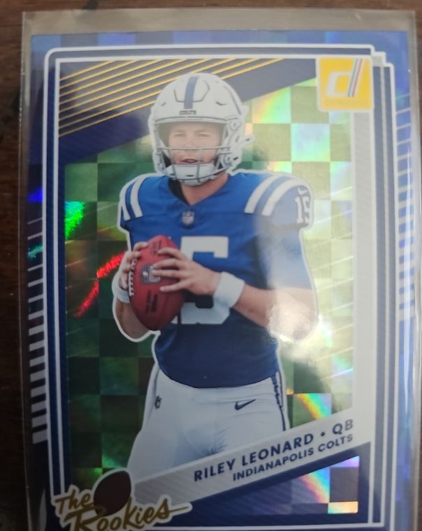 2025 Panini Donruss The Rookies #28 Riley Leonard — front