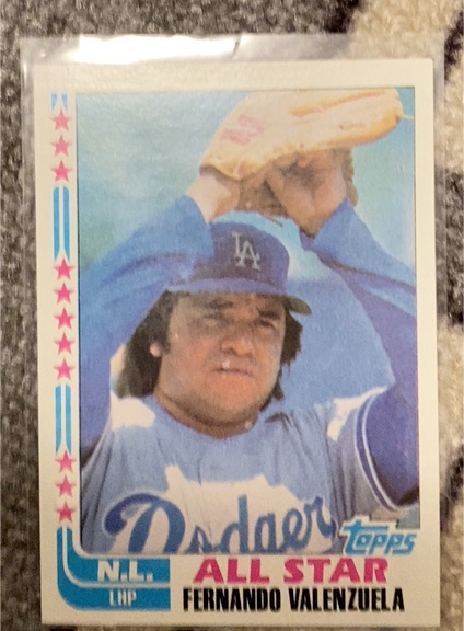 1982 Topps #345 Fernando Valenzuela — front
