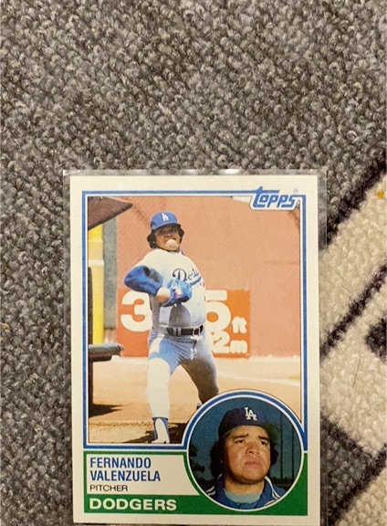 1983 Topps #40 Fernando Valenzuela — front