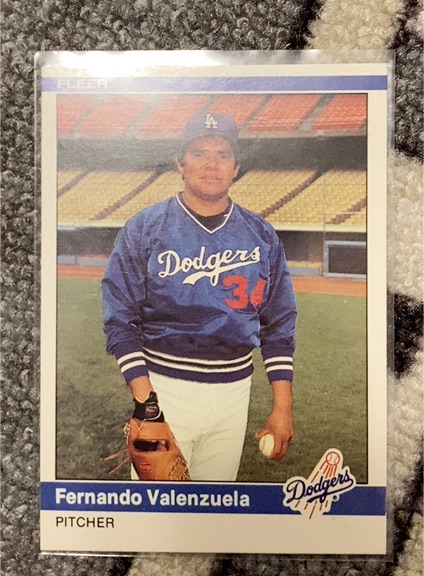 1984 Fleer #115 Fernando Valenzuela — front