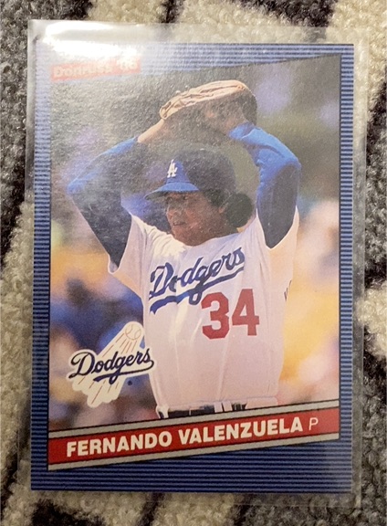 1986 Donruss #215 Fernando Valenzuela — front