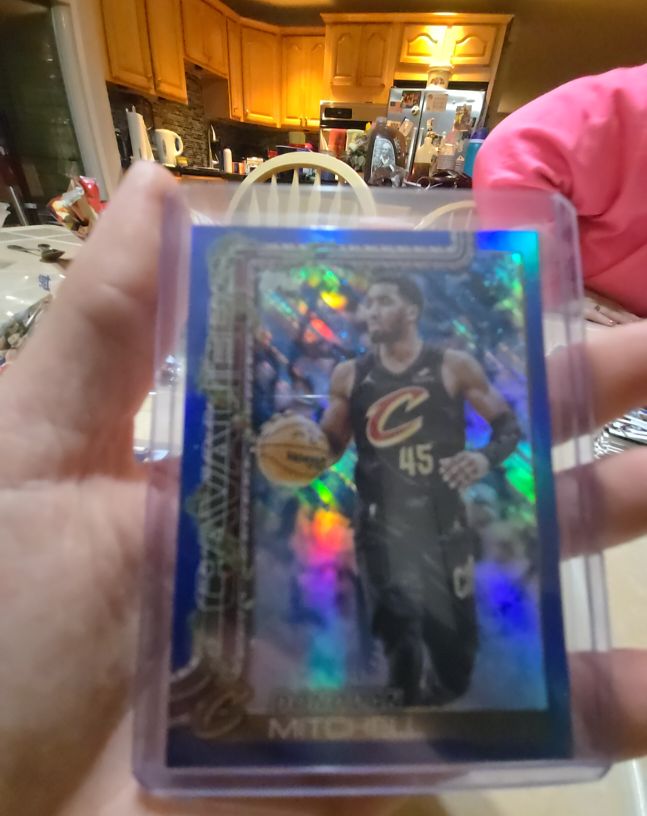 2024-25 Panini Prizm #153 Khris Middleton — front