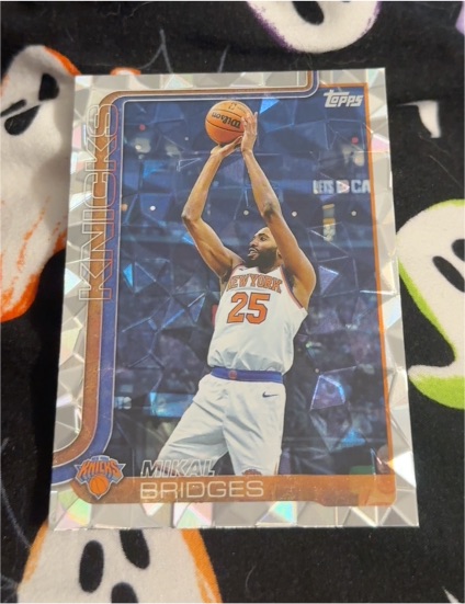 2025-26 Topps Basketball #18 Mikal Bridges — front