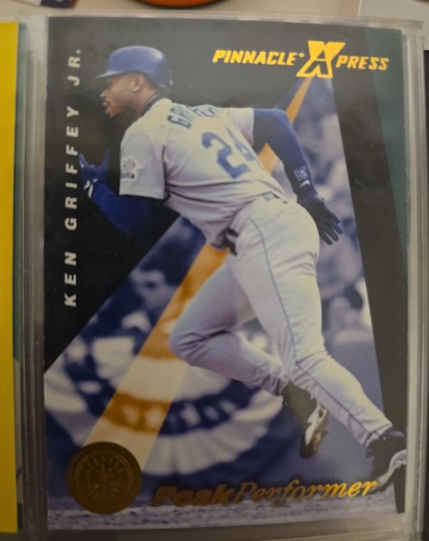 1997 Pinnacle X-Press #145 Ken Griffey Jr. — front