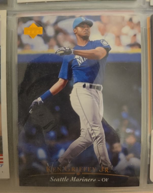 1995 Upper Deck #100 Ken Griffey Jr. — front