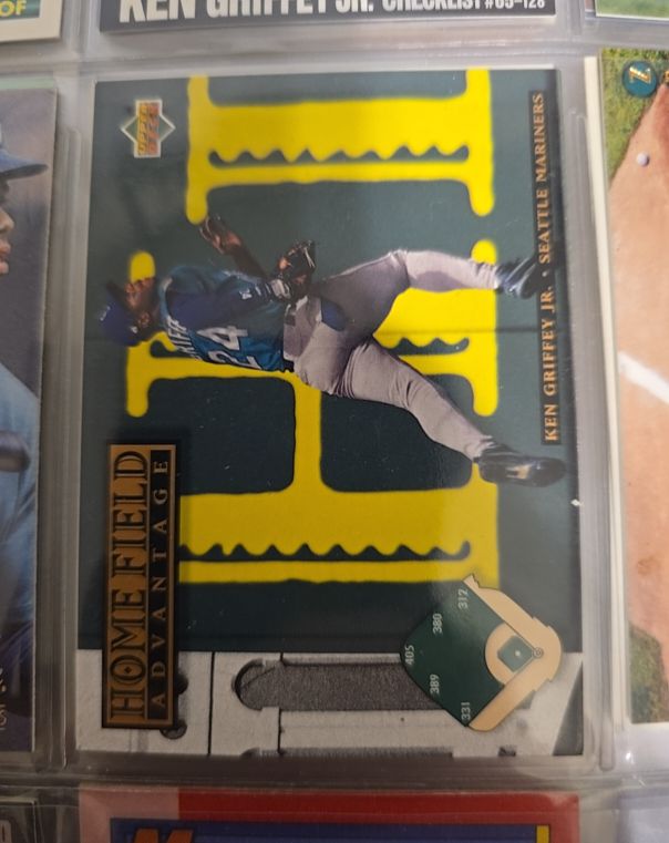 1994 Upper Deck #292 Ken Griffey Jr. Home Field Advantage — front