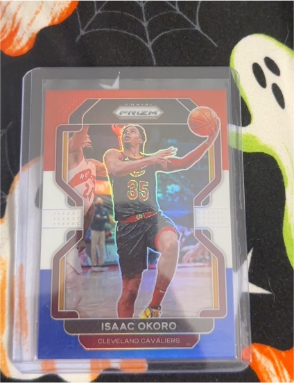 2021-22 Panini Prizm #212 Isaac Okoro — front