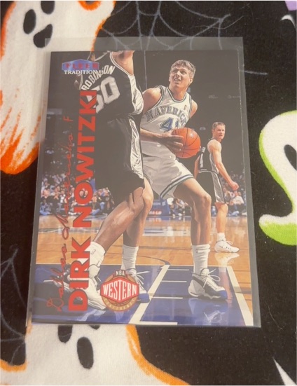 1999-00 Fleer Tradition #130 Dirk Nowitzki — front