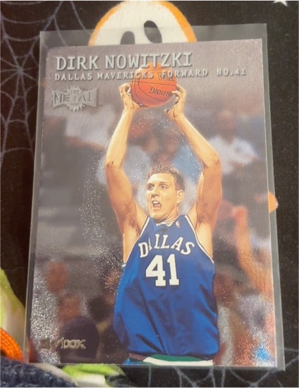 1999 Skybox Metal #41 Dirk Nowitzki — front