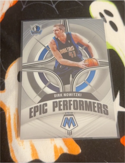 2021-22 Panini Mosaic #11 Dirk Nowitzki Epic Performers — front