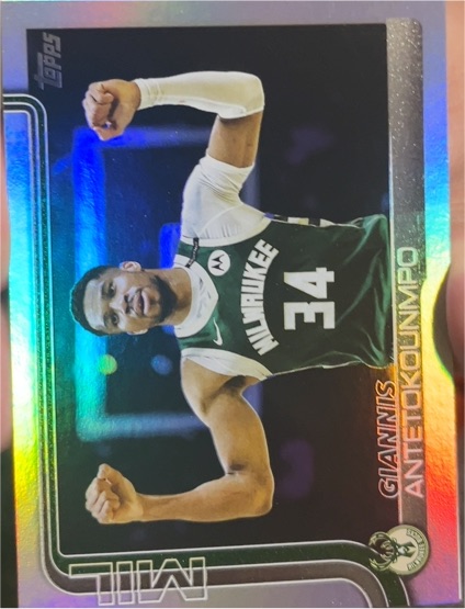 2025-26 Topps #54 Giannis Antetokounmpo — front