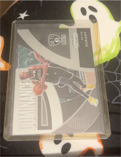2021-22 Panini Prizm #4 Kevin Durant Dominance — front