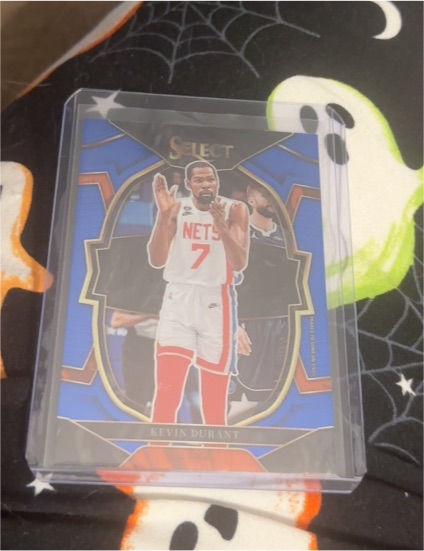 2022-23 Panini Select #37 Kevin Durant — front