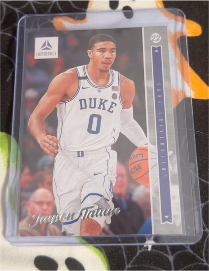 2022-23 Panini Chronicles Draft Picks Luminance #24 Jayson Tatum — front