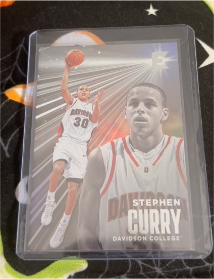 2022 Panini Chronicles Draft Picks Essentials #21 Stephen Curry — front