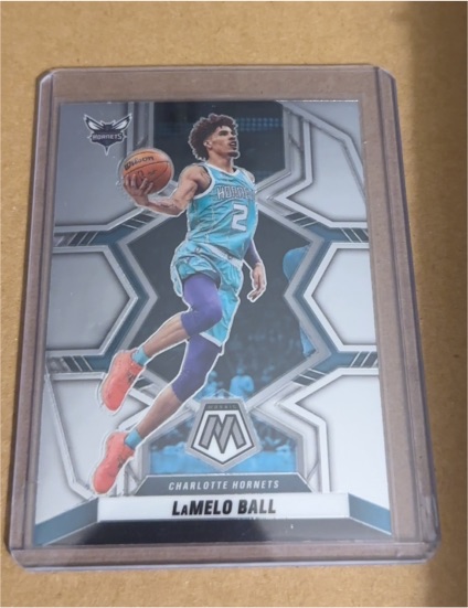 2021-22 Panini Mosaic #25 LaMelo Ball — front