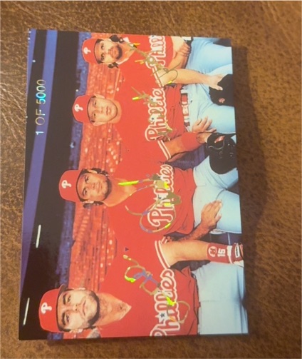 2010 Topps #372 Philadelphia Phillies Team — front