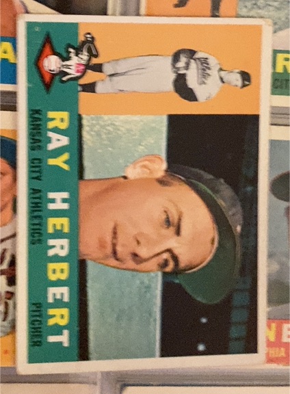 1960 Topps #252 Ray Herbert — front