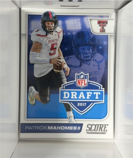 2017 Panini Score #2 Patrick Mahomes II NFL Draft Rookie — front