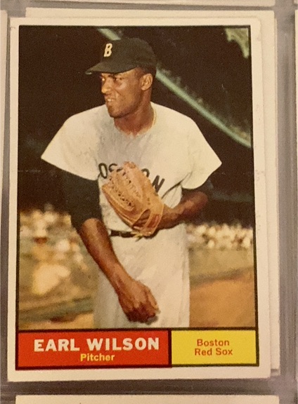 1961 Topps #69 Earl Wilson — front