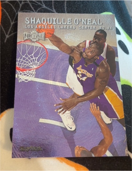 1999-00 Skybox Metal #105 Shaquille O'Neal — front