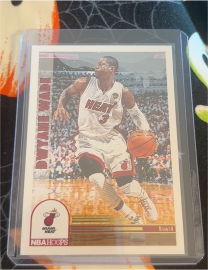 2022-23 Panini NBA Hoops #298 Dwyane Wade — front