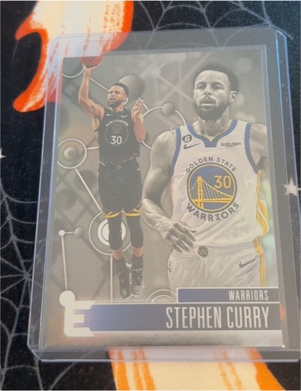 2022-23 Panini Chronicles Essentials #230 Stephen Curry — front