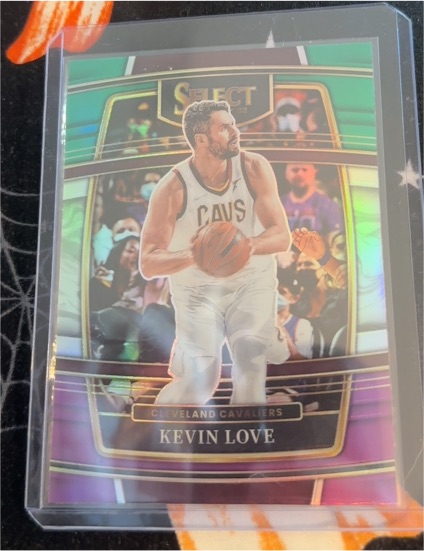 2021-22 Panini Select #60 Kevin Love — front