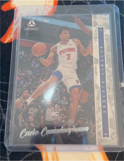 2021-22 Panini Chronicles Luminance #240 Cade Cunningham — front