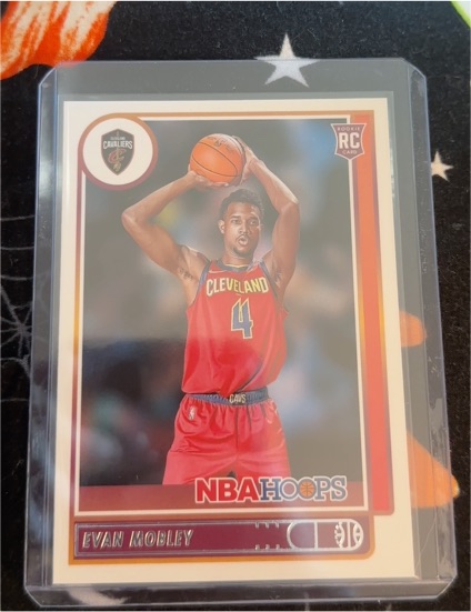 2021-22 Panini NBA Hoops #234 Evan Mobley — front