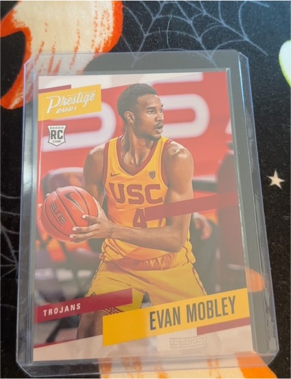 2021-22 Panini Chronicles Draft Picks Prestige #370 Evan Mobley — front