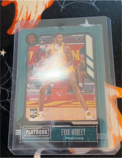 2021-22 Panini Chronicles Draft Picks Playbook #319 Evan Mobley — front