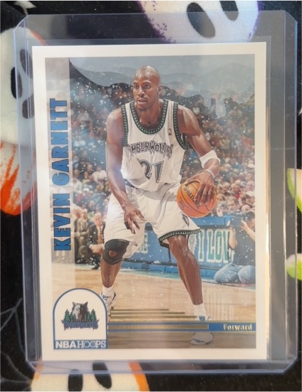 2022-23 Panini NBA Hoops #299 Kevin Garnett — front